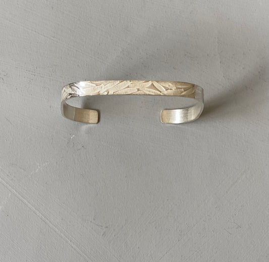 Narrow light square/oval cuff in sterling silver