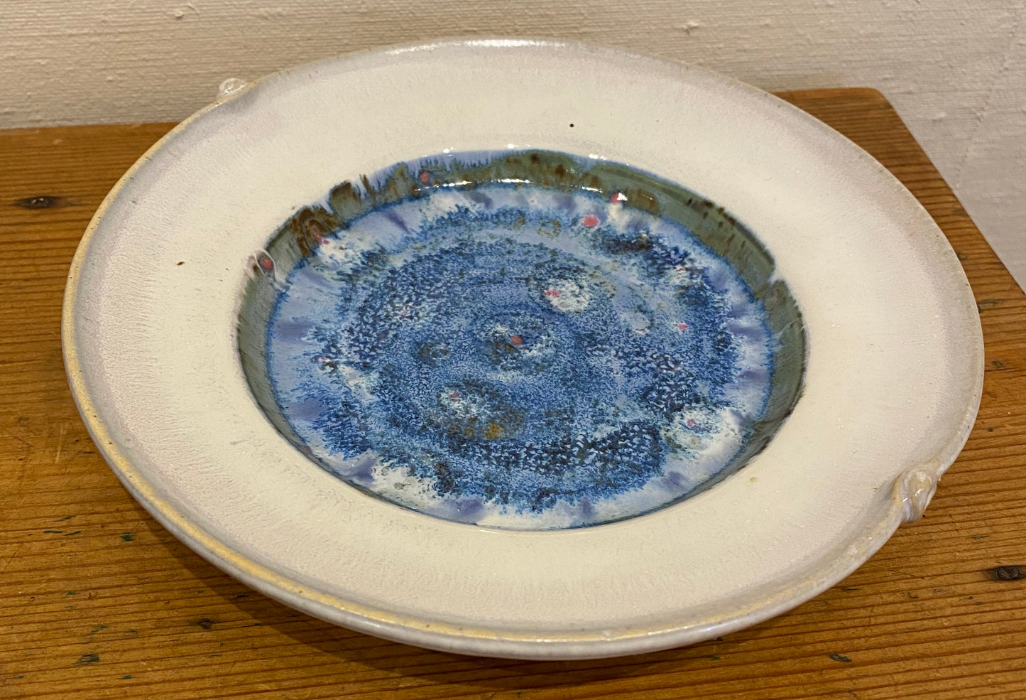Dish: Blue Centre