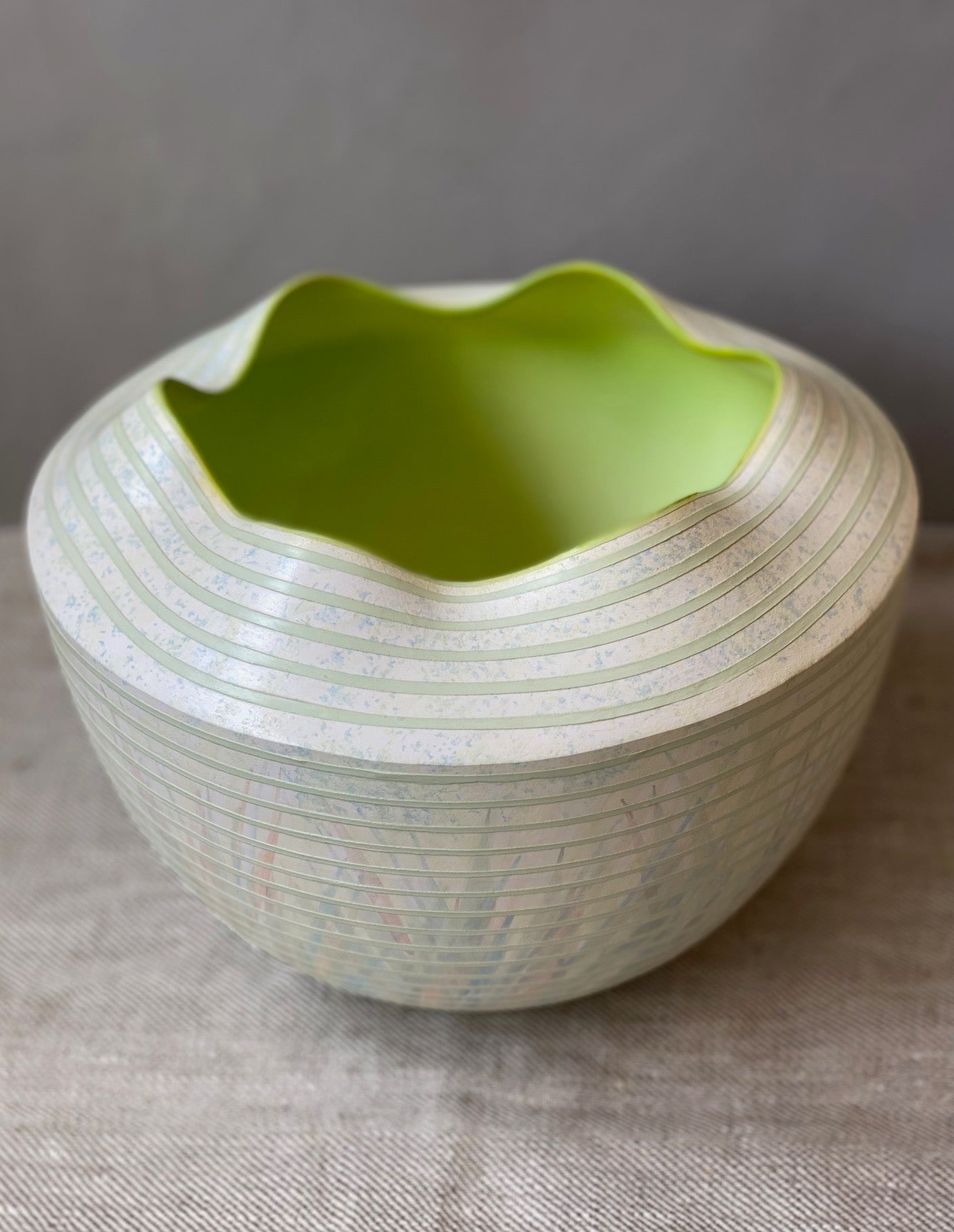 Medium pentangular bowl in green