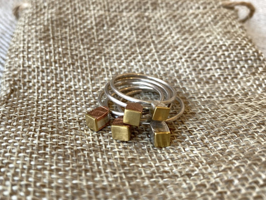 Florist's choice cupcake embossed stacking ringset (5 rings)